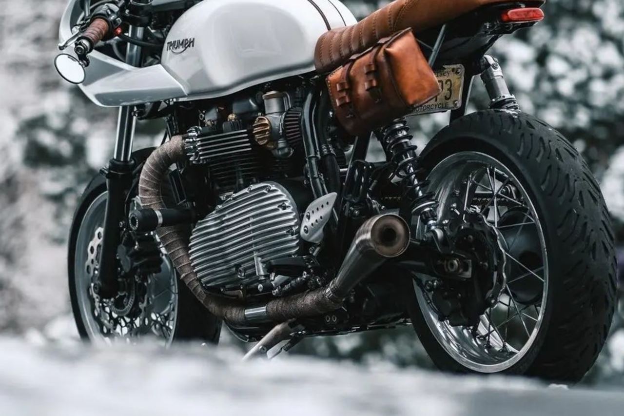 Slip-On Mufflers Odin GP Style Silver 2pc Thruxton/R/RS Speed Twin 1200