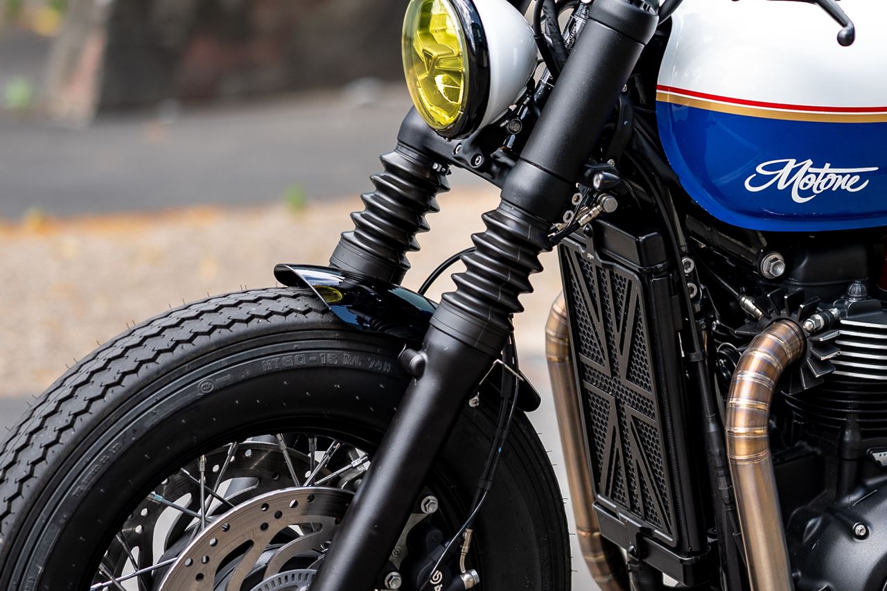 Front Fender Scoop Gloss Black 1pc Bonneville Bobber