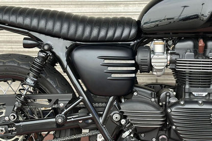 Side Cover Ribbed Matte Black 2 pcs Bonneville T120