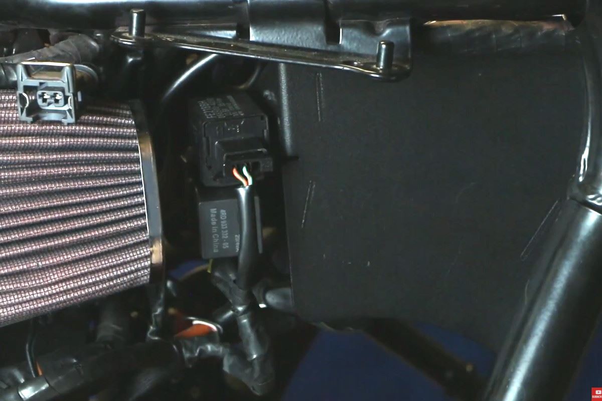 Airbox Eliminator Battery Box Black 1pc for Air-Cooled Bonneville T100