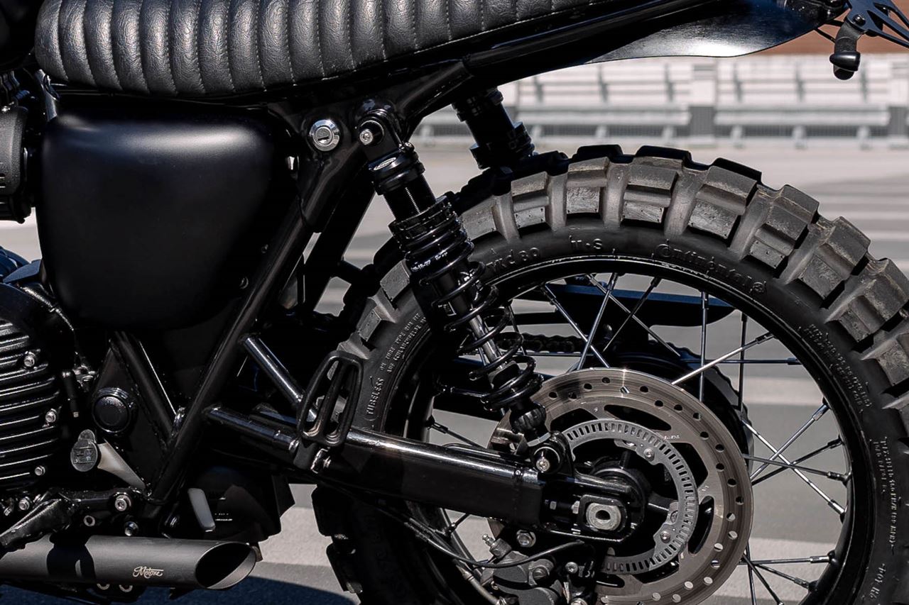 リアショック ドレスアップボルト ブラック 4個 T100/T120 スピードツイン900 スクランブラー900