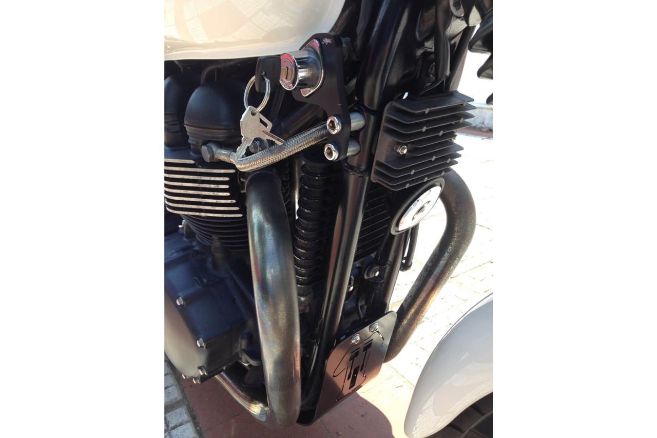 Regulator Relocation Bracket Black 1 Set Air-cooled T100 Scrambler Thruxton