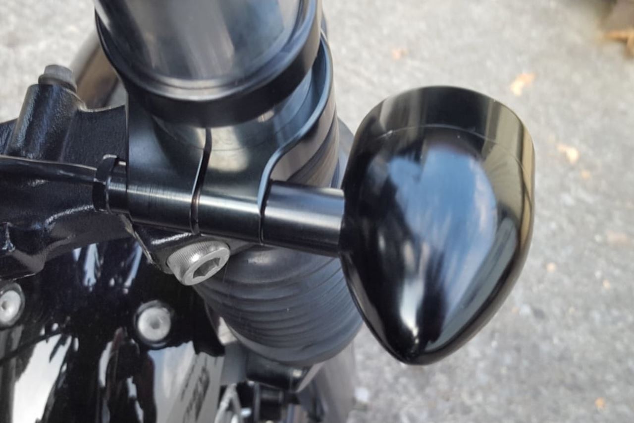 Front Turn Signal Stays Fork Clamp Black 41mm 2pcs M10T100/T120 Speed Twin 900 Scrambler 900