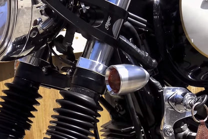 フロントウインカーステー フォーククランプ ポリッシュ 41mm 2個 M10T100/T120 スピードツイン900 スクランブラー900