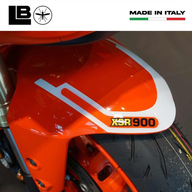 3Dフロントフェンダーステッカー レッド/ホワイト XSR900