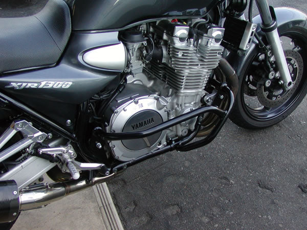 エンジンガード XJR1200/1300