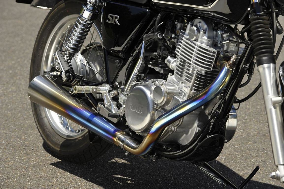 チタンメガホン MANXタイプ SR400（FI) 1個