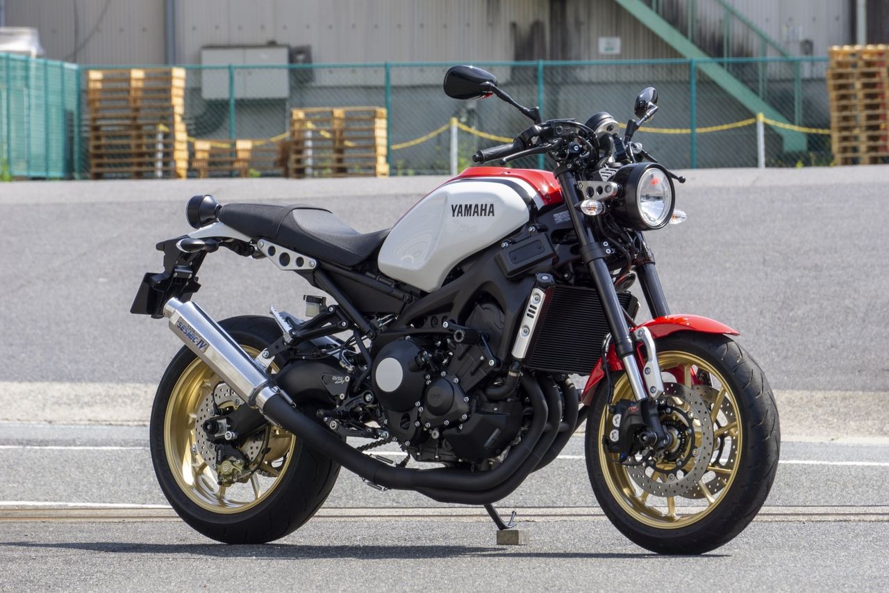 SESMIC-4 Full Exhaust System BLK XSR900 18-21 Black 1 piece