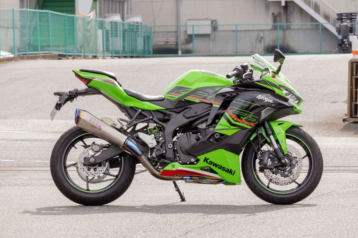 TT-FORMULA RS-PRO フルチタン4-2-1 ZX-4R SE/ZX-4RR 23- チタン 1個