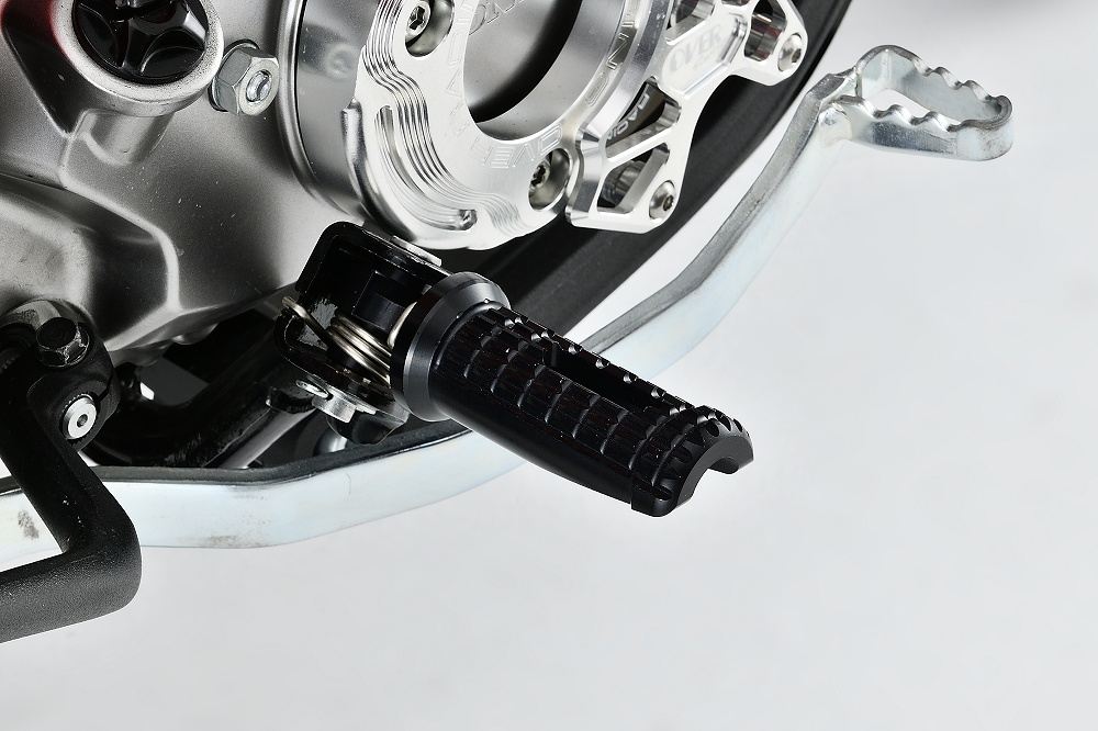 ハイグリップステップバー BLK CT125(20-22)(23-) ブラック 1個