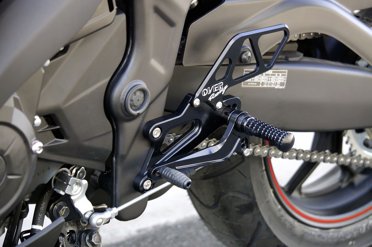 Rear Sets BLK YZF-R25/MT-25 Black Anodized Finish 1pc