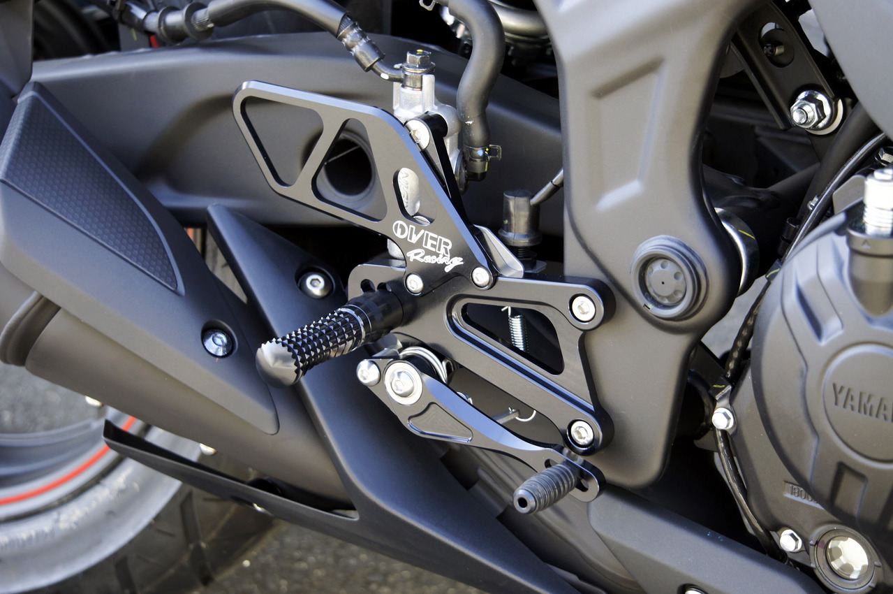 Rear Sets BLK YZF-R25/MT-25 Black Anodized Finish 1pc