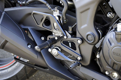 Rear Sets BLK YZF-R25/MT-25 Black Anodized Finish 1pc