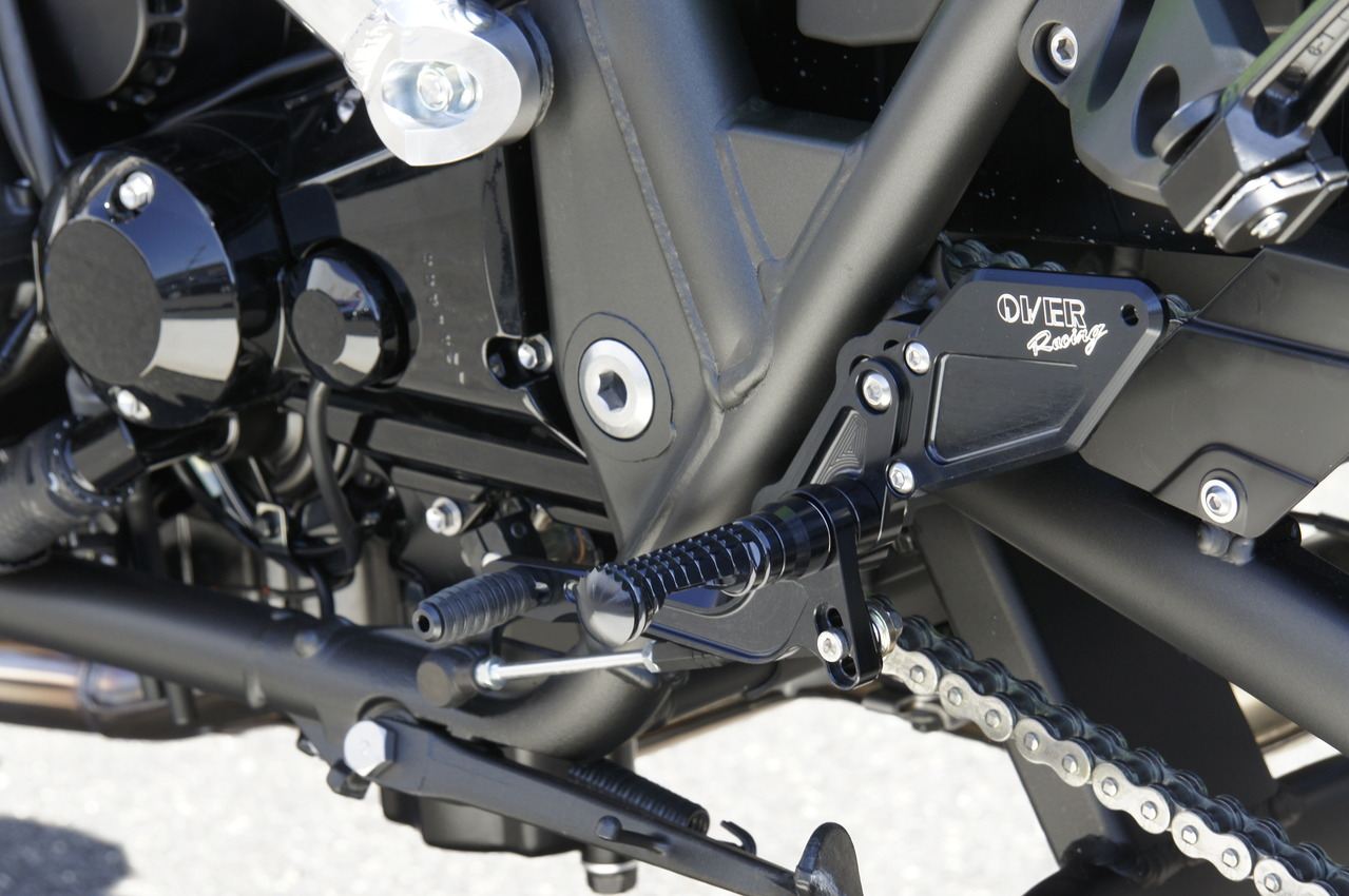 バックステップ BLK ZRX1200/ZRX1200 DAEG ブラックアルマイト仕上げ 1個