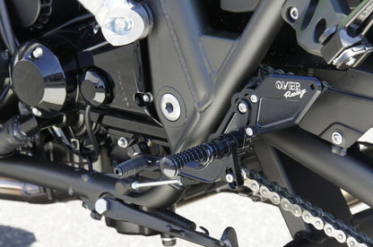 バックステップ BLK ZRX1200/ZRX1200 DAEG ブラックアルマイト仕上げ 1個