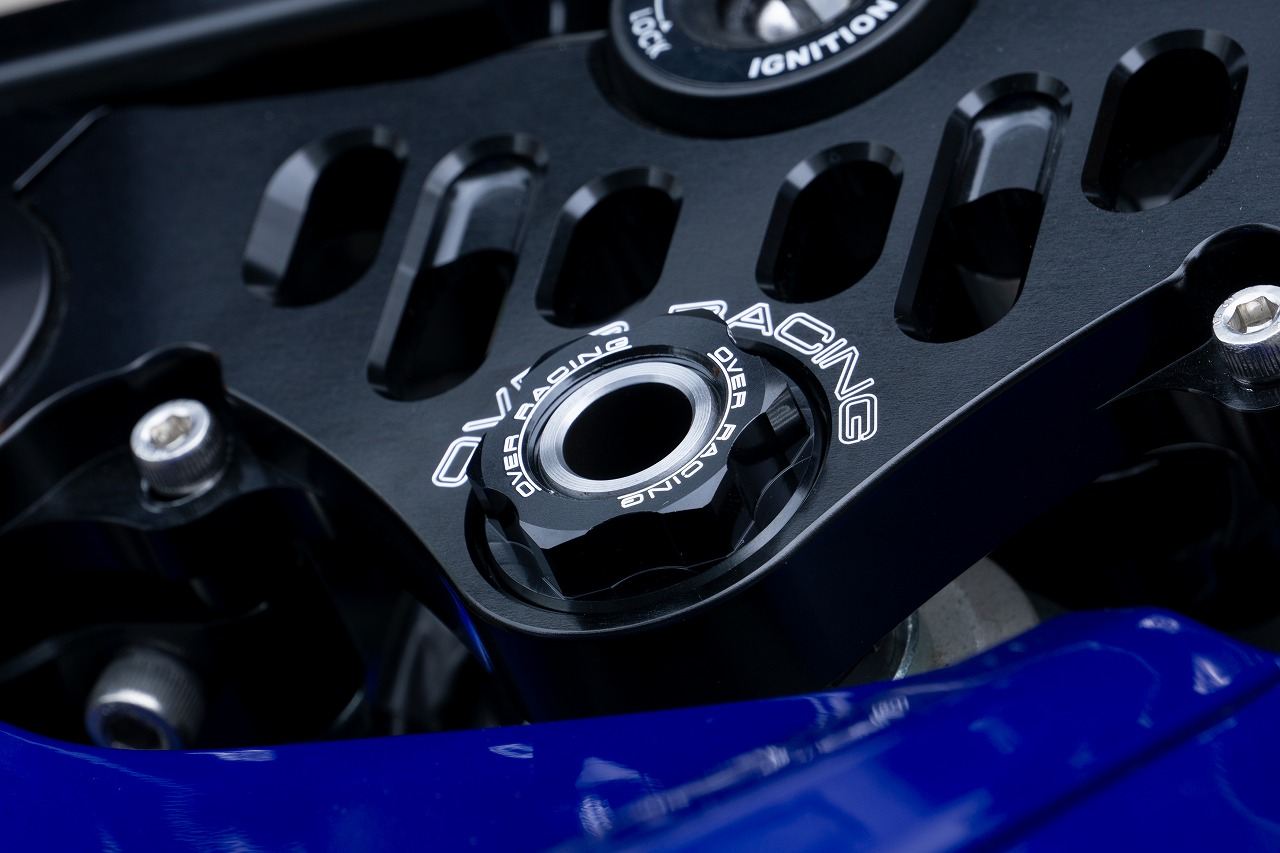 ステムナット ブラック YZF-R7 22 ブラック 1個