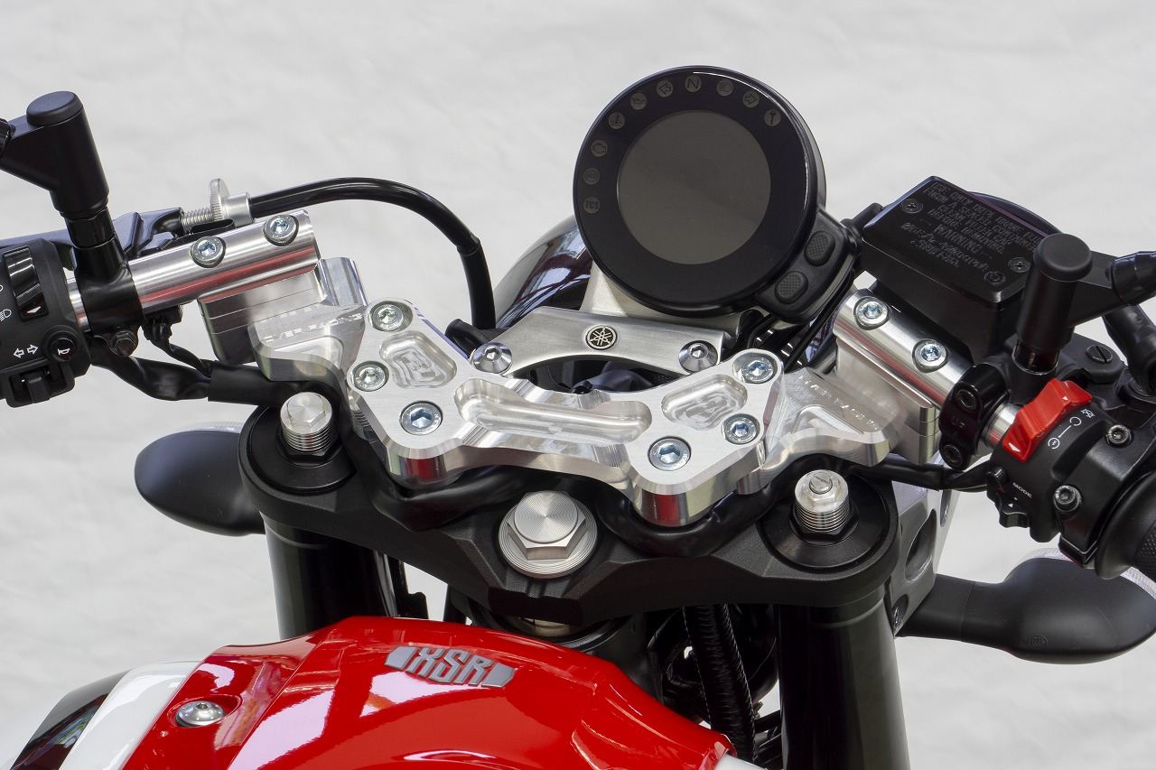 スポーツライディングハンドルキット SIL XSR900 18-21 シルバー 1セット