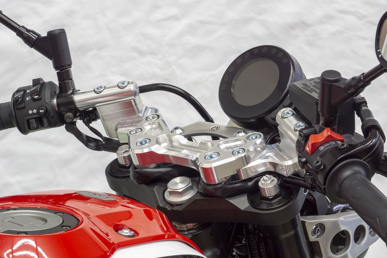 スポーツライディングハンドルキット SIL XSR900 18-21 シルバー 1セット