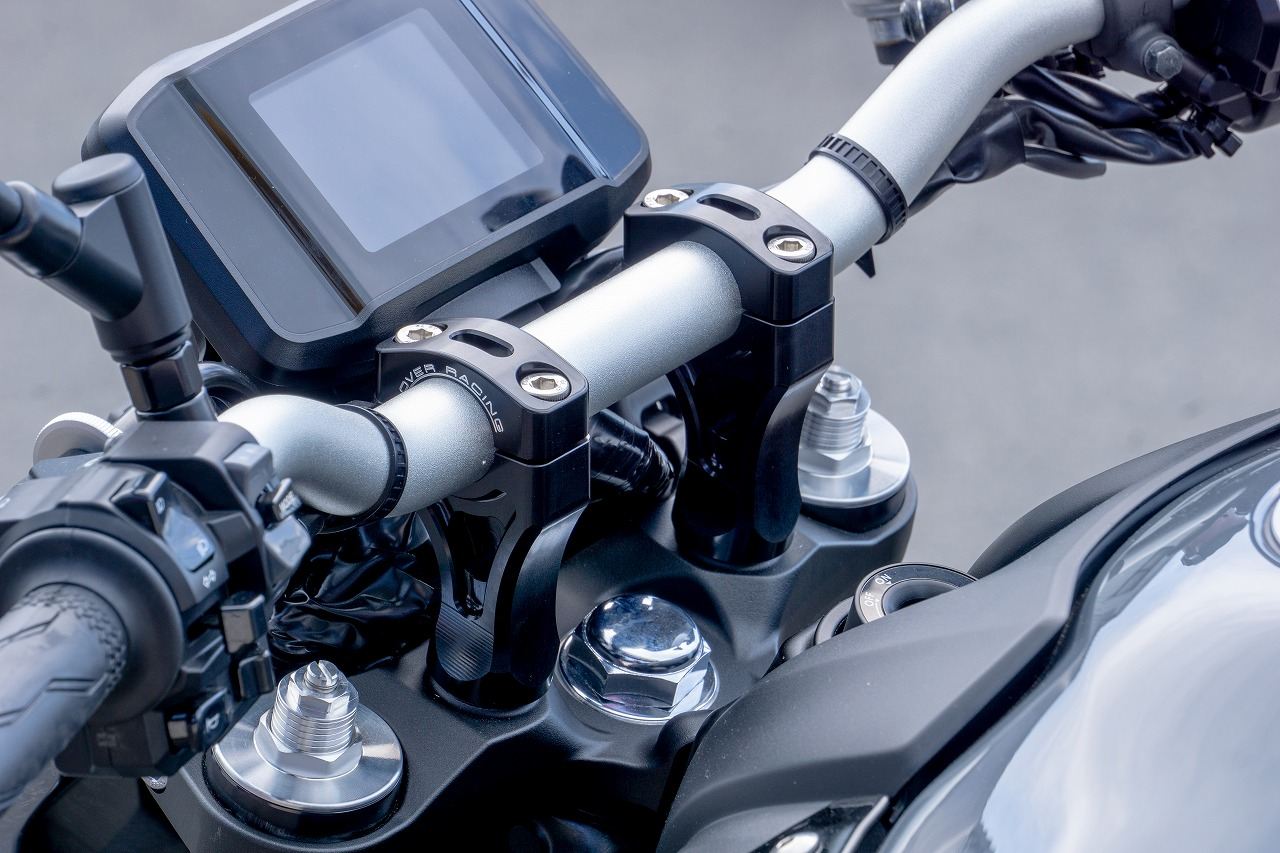 ハンドルクランプ BLK MT-09 21-23 ブラック 1個