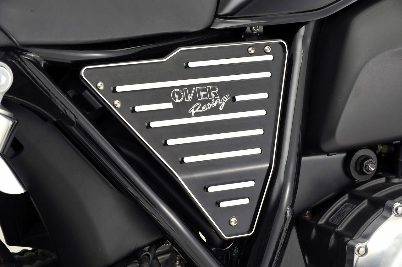 サイドカバーセット CB1100 10-16 ブラックアルマイト仕上げ 左右セット