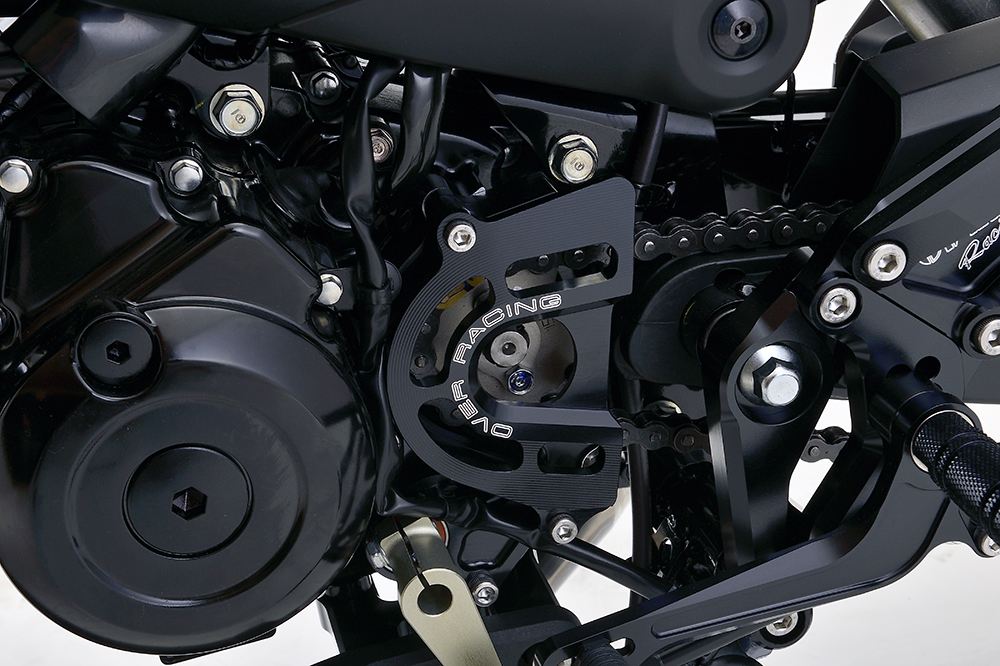 Sprocket Cover with Shift Assist, Black, for GROM / DAX125 / MONKEY125, 1 piece
