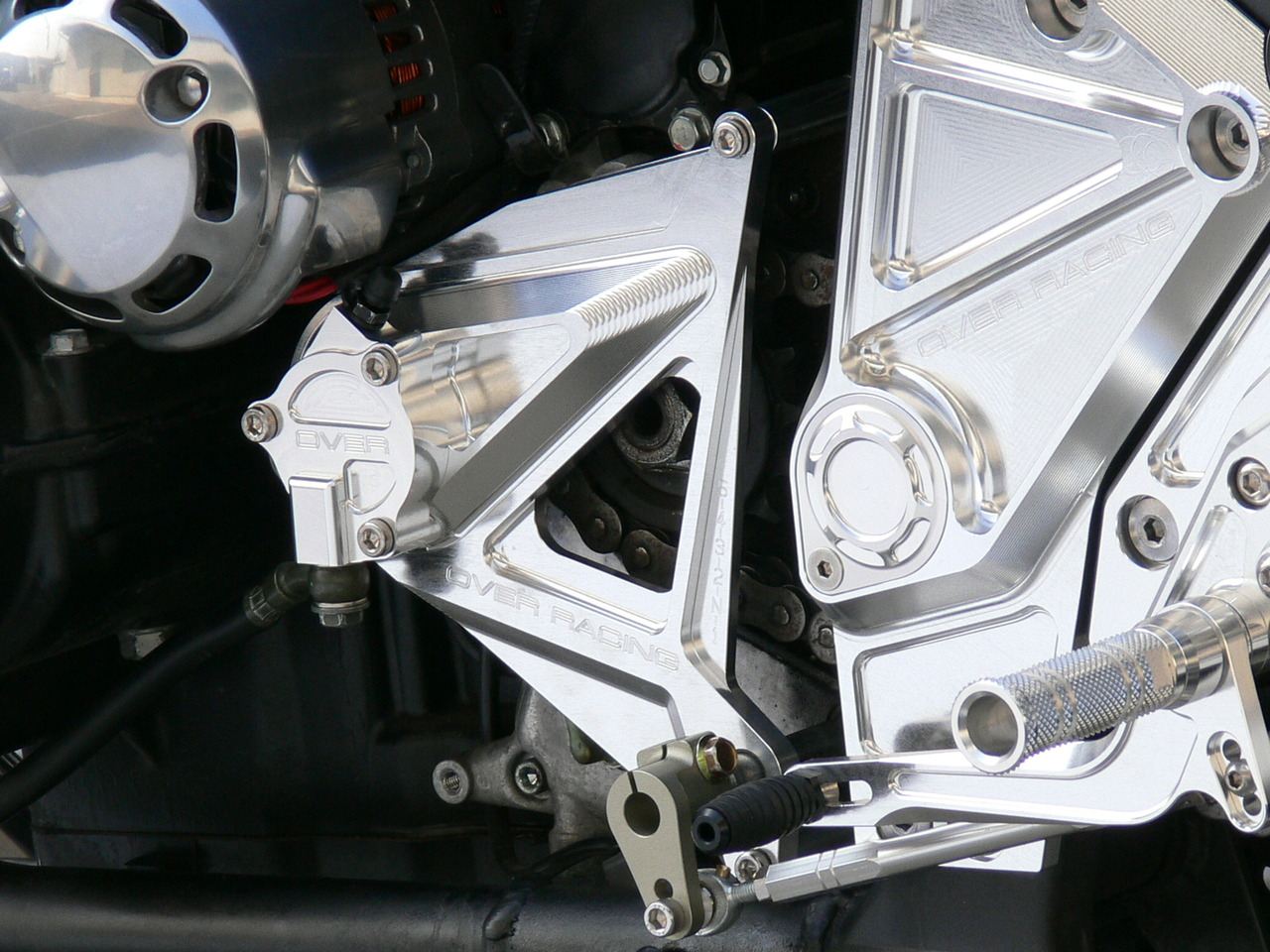 Sprocket cover ZEPHYR1100 1 pc.