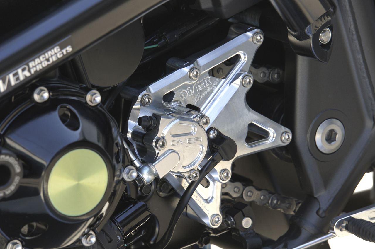 スプロケットカバー ZRX1200DAEG シルバーアルマイト仕上げ 1個