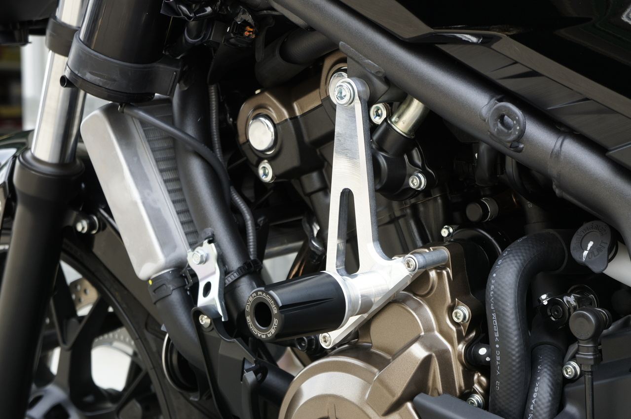 レーシングスライダー ブラック CBR400R 16-18 ブラック 左右セット