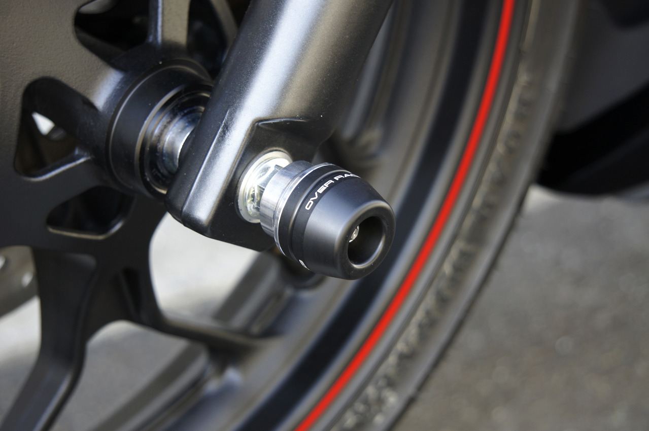 フロントアクスルスライダー YZF-R25/MT-25 ブラック/シルバー 1個