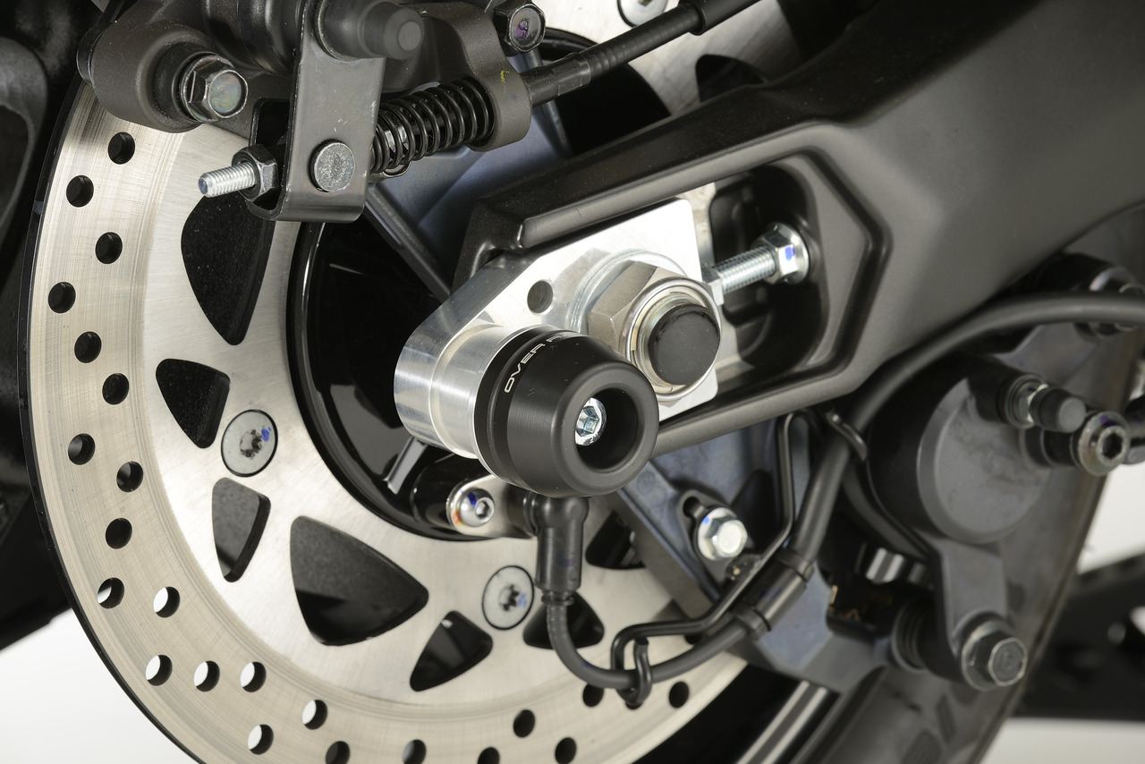 リアアクスルスライダー YZF-R1 15-/T-MAX530 12- ブラック/シルバー 1個