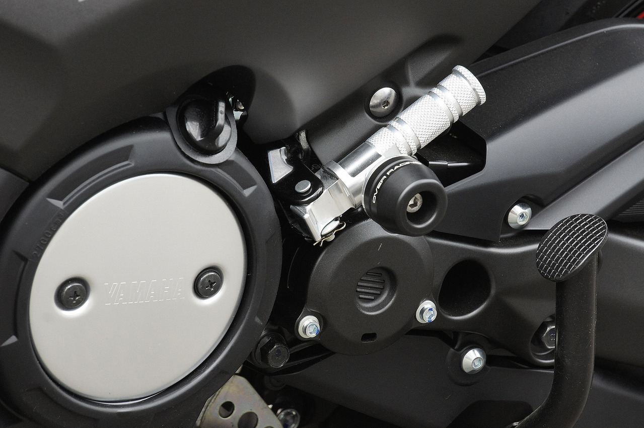 Tandem Step Slider MT-09/T-MAX530/MT-25/XSR900 Black/Silver Left and Right Set