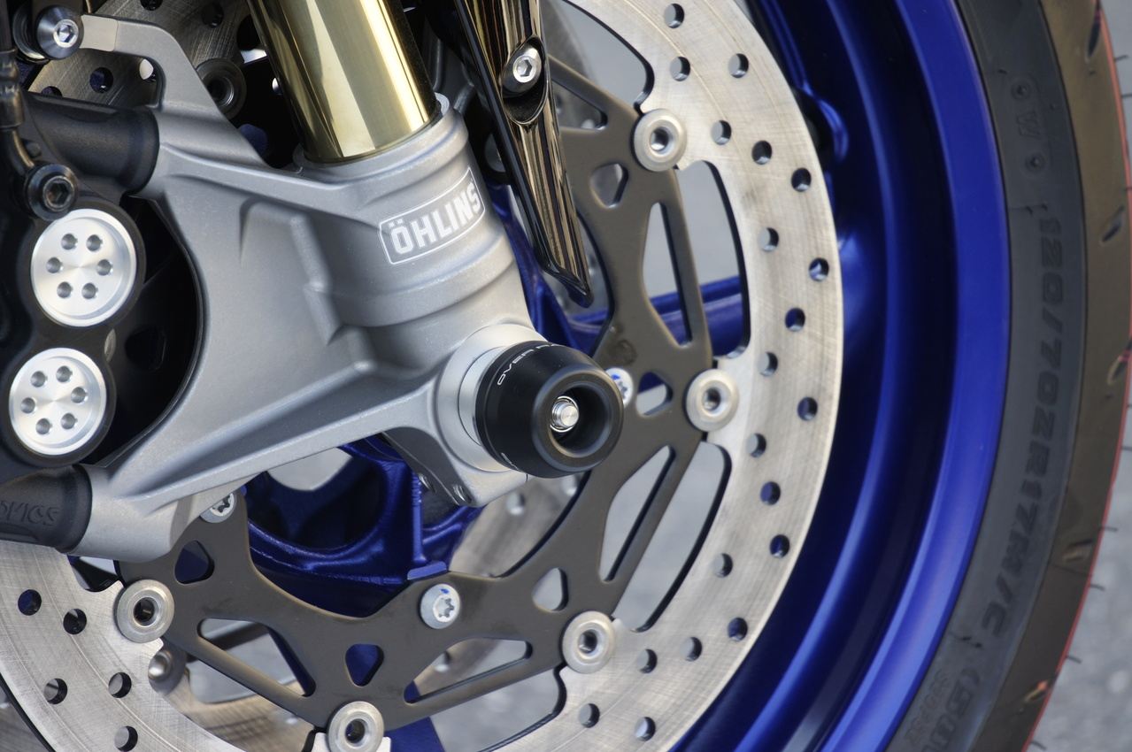 Front Axle Slider YZF-R1 15/MT-10 Black/Silver 1 pc.
