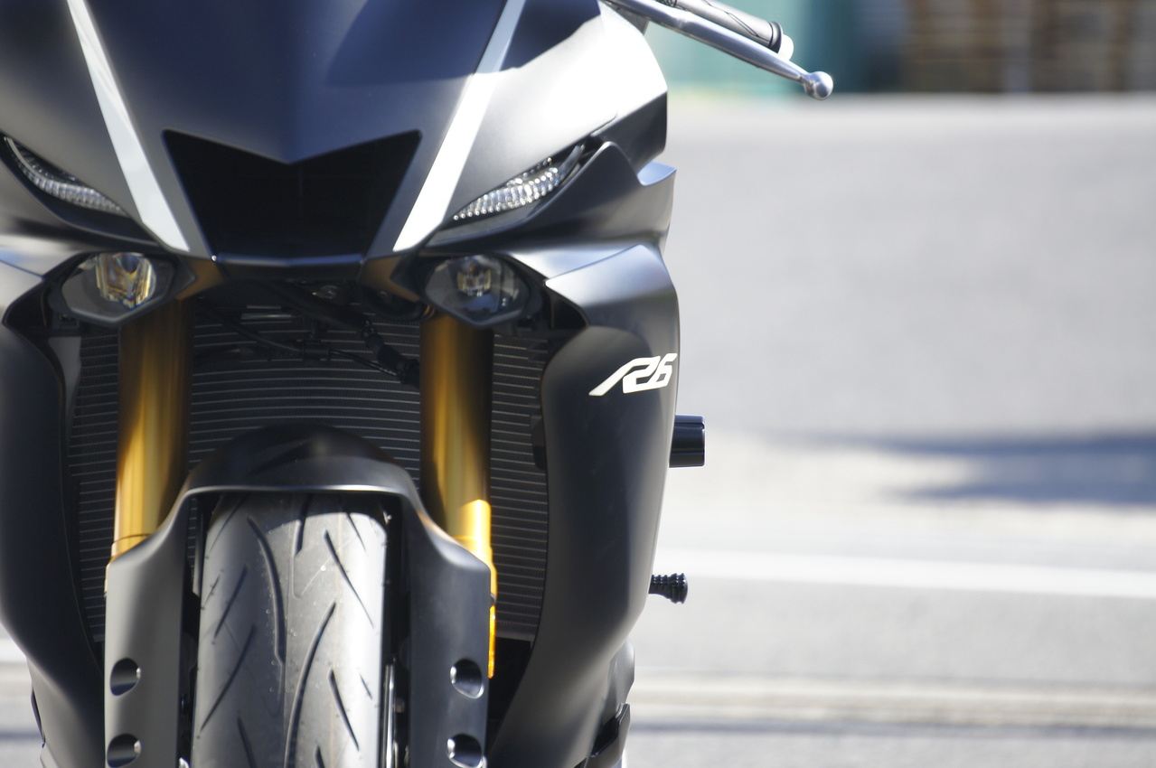Racing Slider BLK YZF-R6 17 Black Left and Right Set