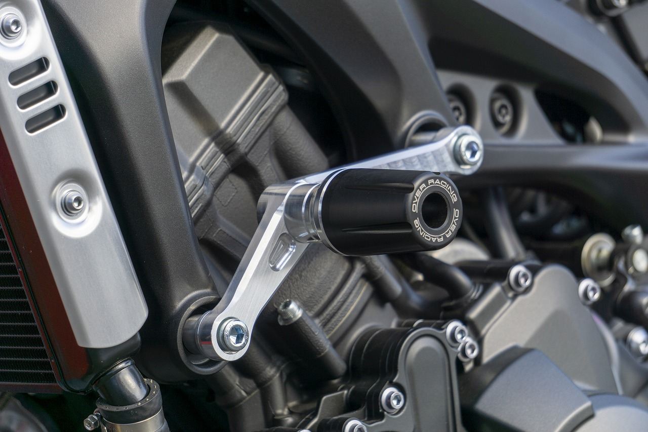 Engine Slider BLK MT-09(-20)/XSR900(-21) Black Left and Right Set