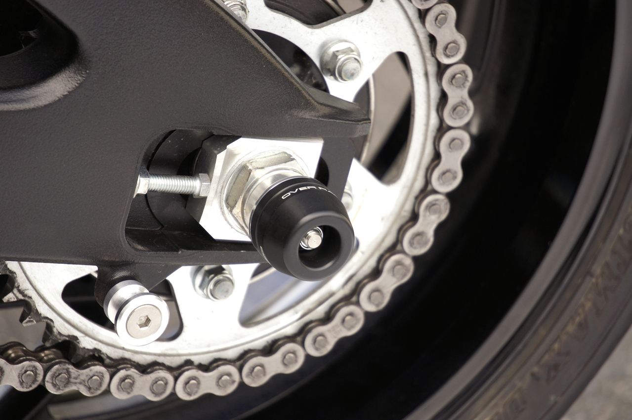 Rear Axle Slider GSX-S1000F Black 1 pc.