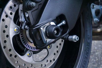 Rear Axle Slider GSX-S1000F Black 1 pc.