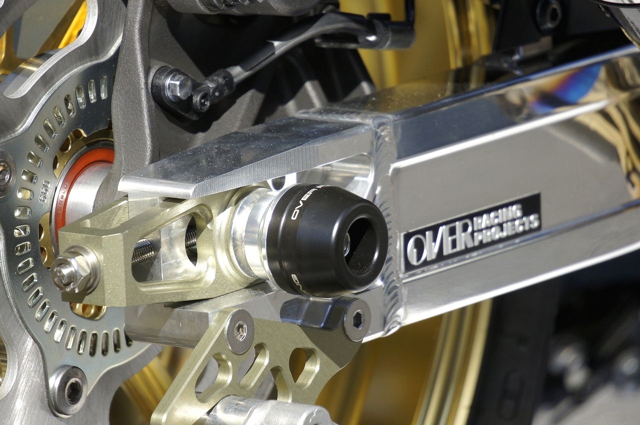 Rear Axle Slider Z900RS Black 1 pc.