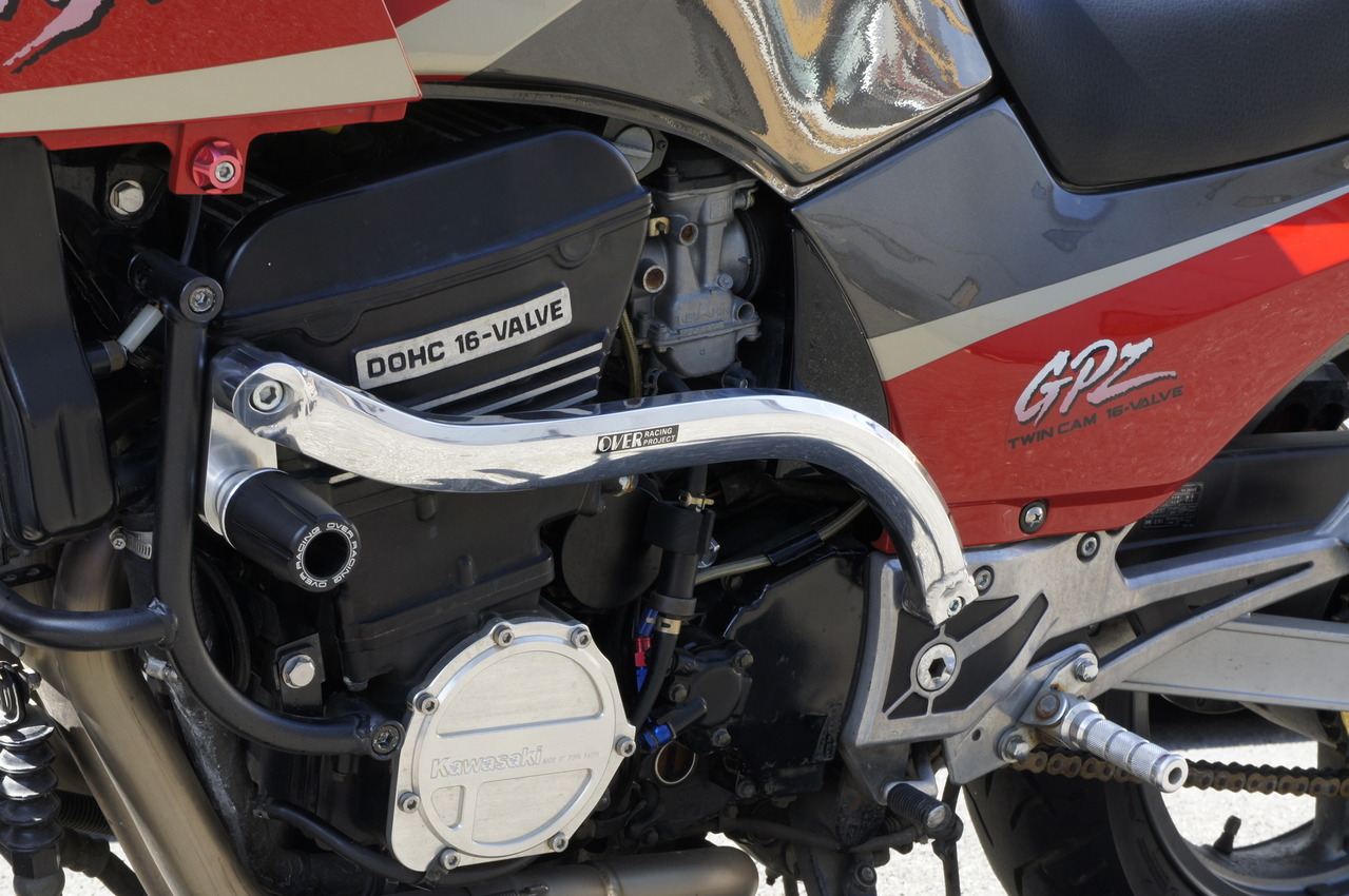 エンジンスライダー GPZ900R ブラック/シルバー 左右セット