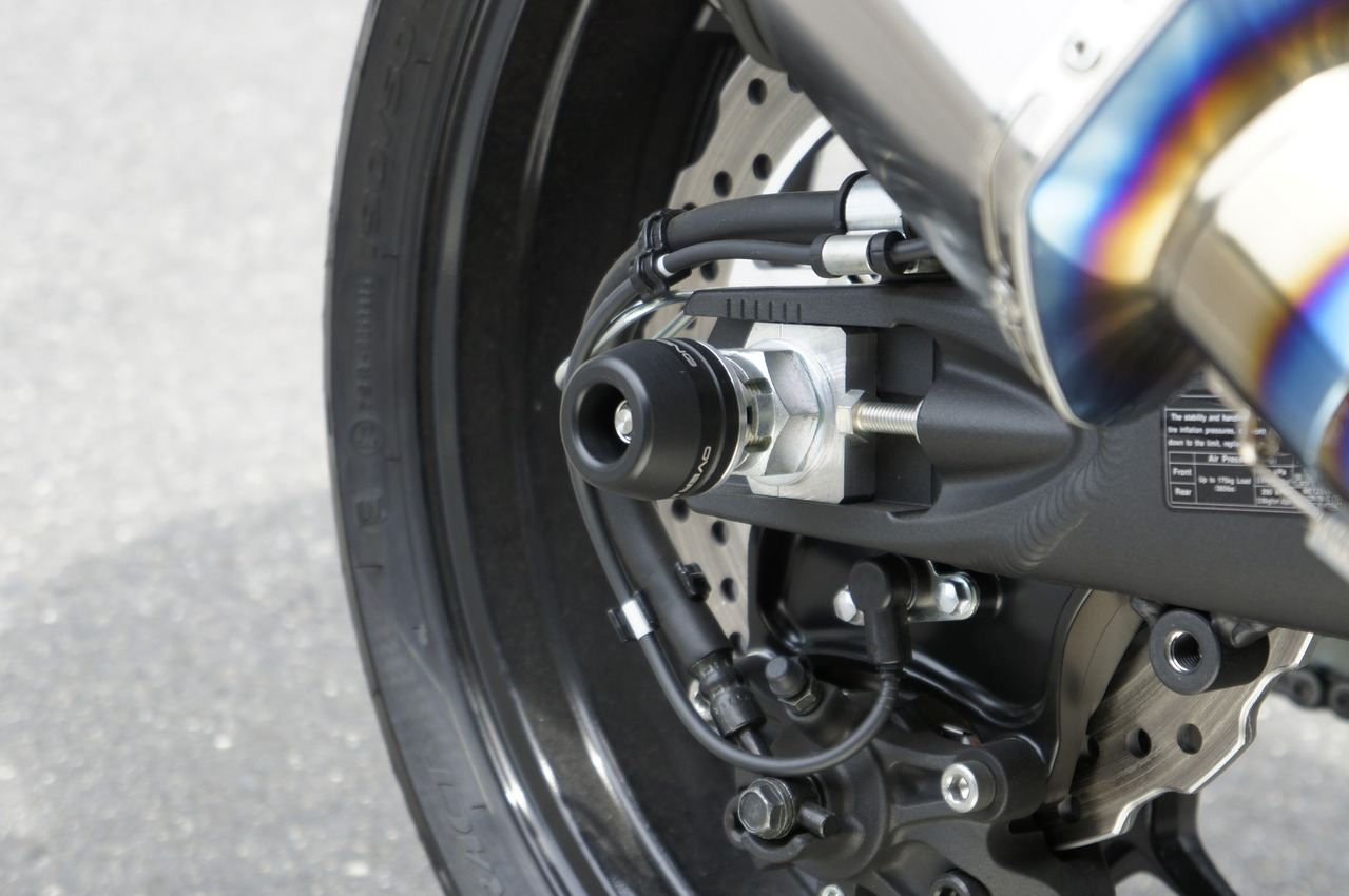 リアアクスルスライダー ZX-14R 12- ブラック/シルバー 1個