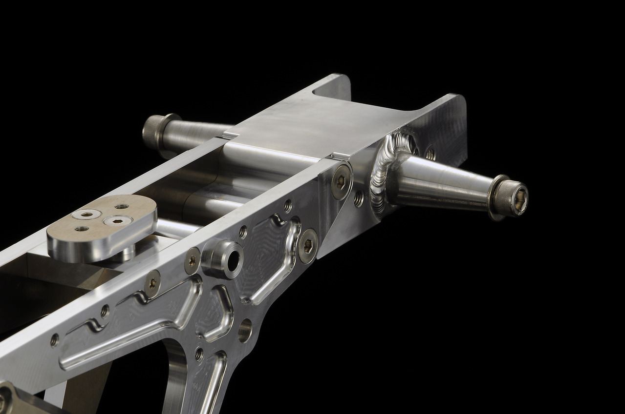 OV-30 フレームキット モンキー シルバーアルマイト仕上げ 1個