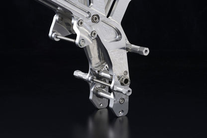 OV-38 フレームキット Monkey シルバーアルマイト仕上げ 1個