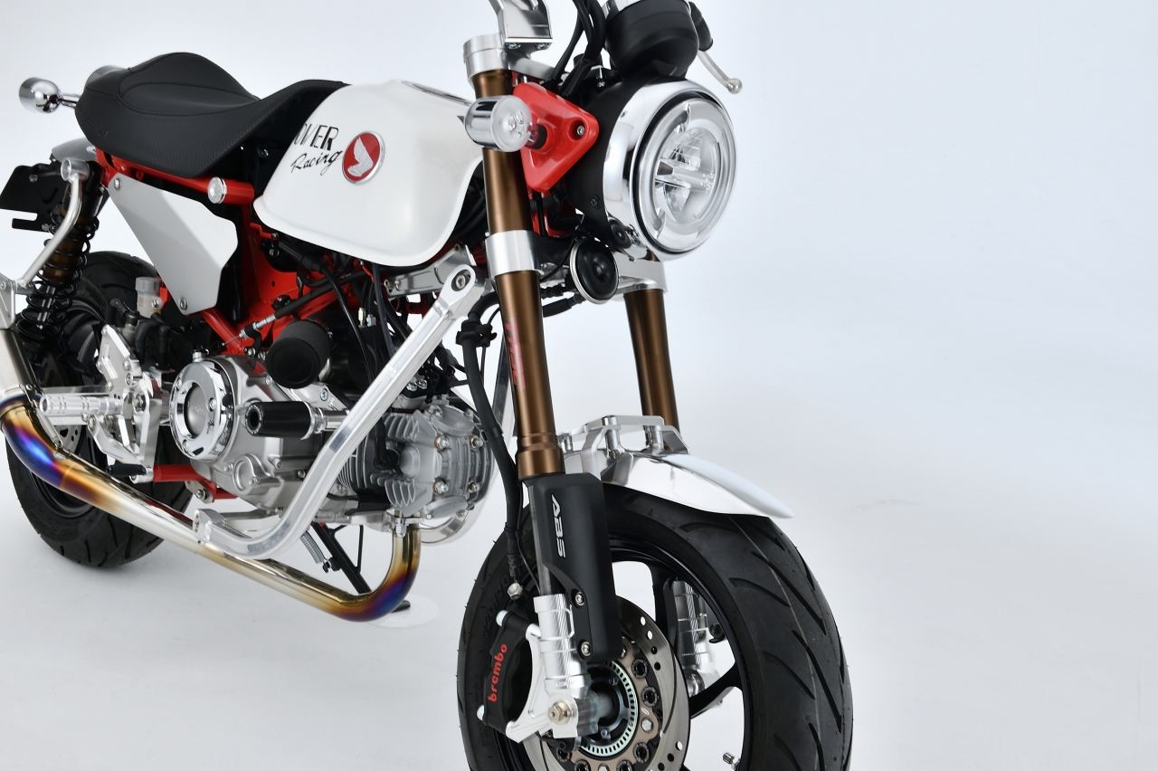 フロントフォークボトム ラジアルマウント SIL ABS GROM/MONKEY125 シルバー 1個