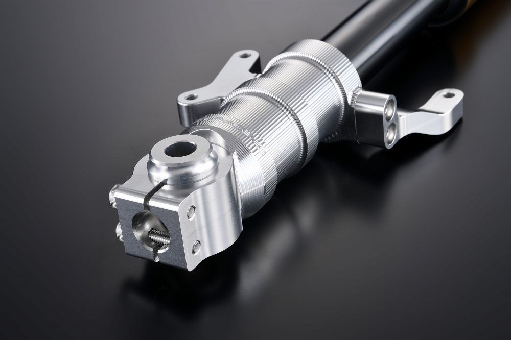 フロントフォークボトム ラジアルマウント SIL ABS GROM/MONKEY125 シルバー 1個