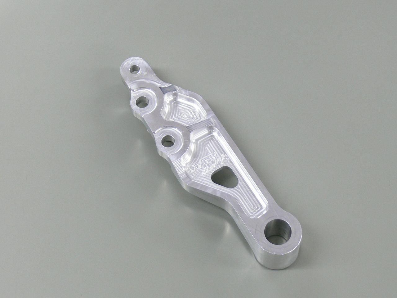 Rキャリパーサポート ブレンボ4P/40mm V-MAX1200 1個