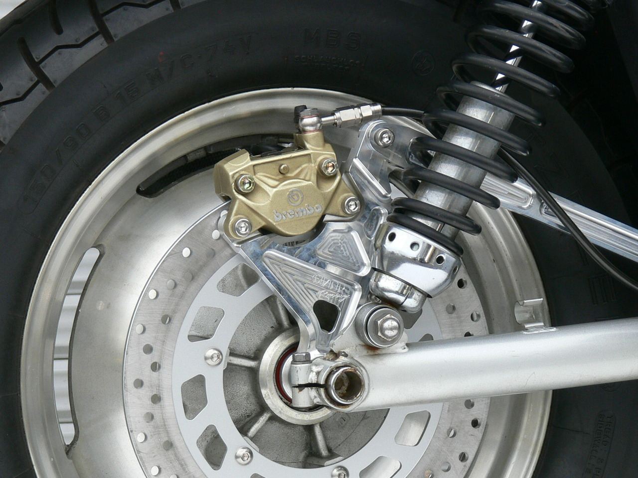 Rキャリパーサポート ブレンボ2Pカニ/84mm V-MAX1200 1個