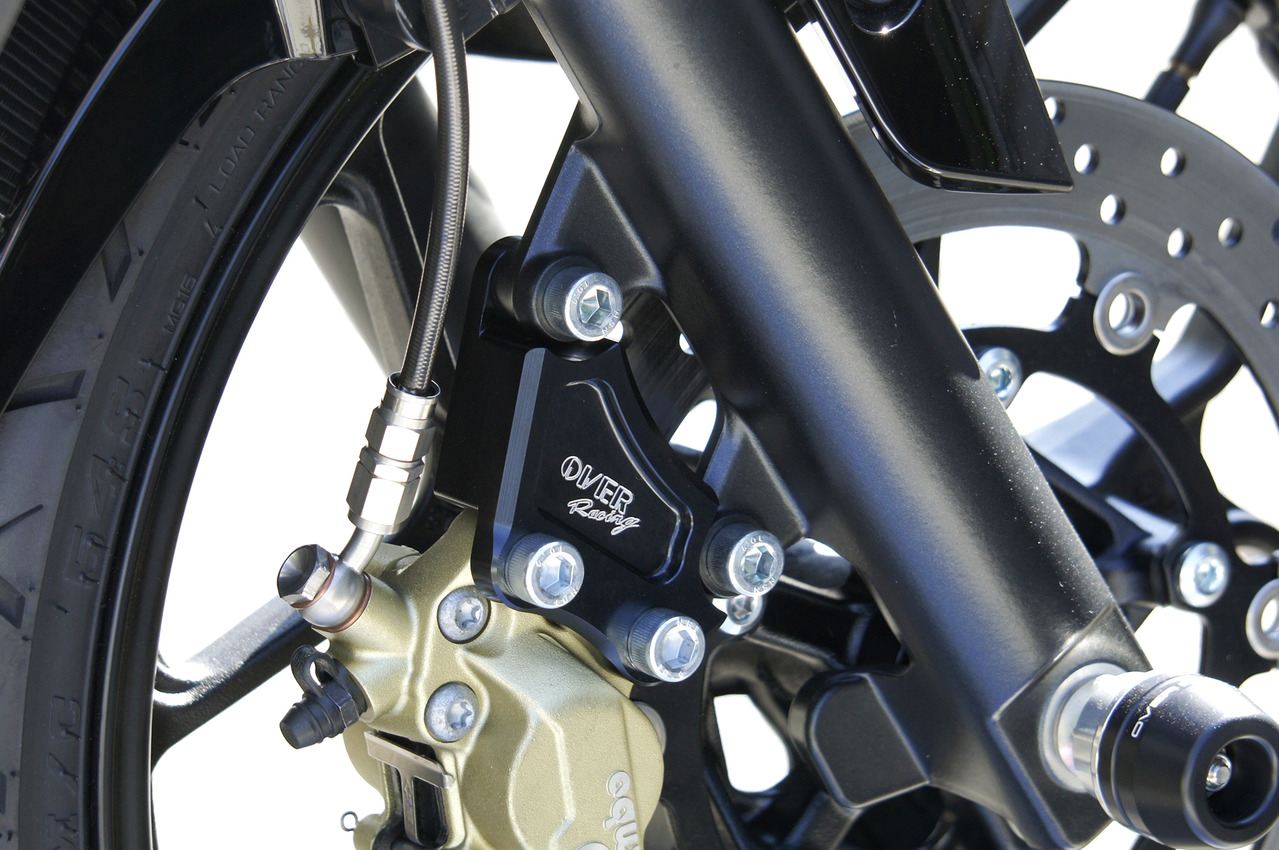Fキャリパーサポート ブラック ブレンボ4P/40mm YZF-R25/MT-25 ブラックアルマイト仕上げ 1個