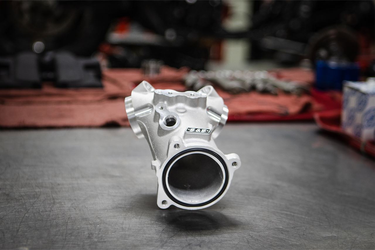 Performance Manifold M8 Silver 55mm Softail Touring