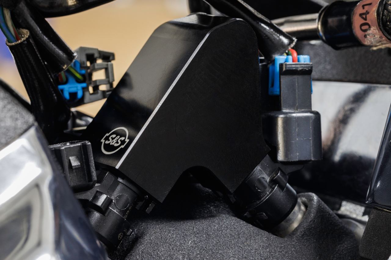 Billet Fuel Rail Kit M8 Softail
