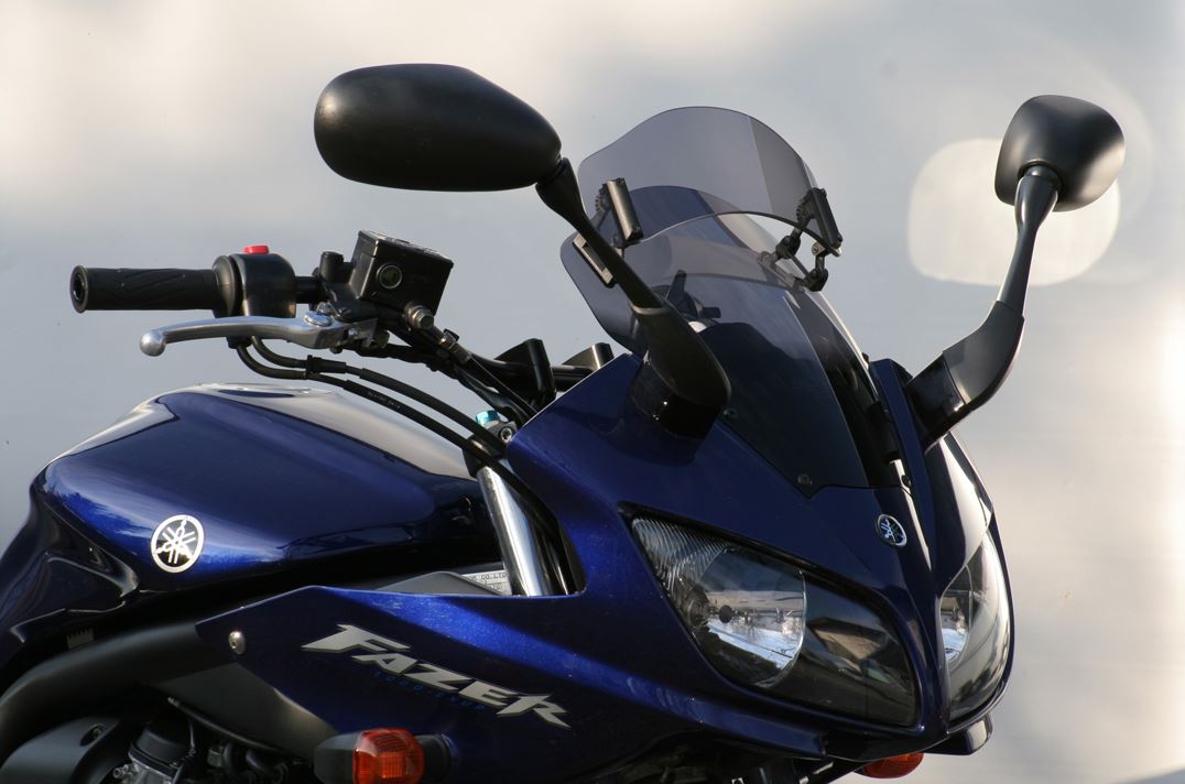 スクリーン ヴァリオツーリング スモーク 幅270×長さ350mm FZS1000 フェザー