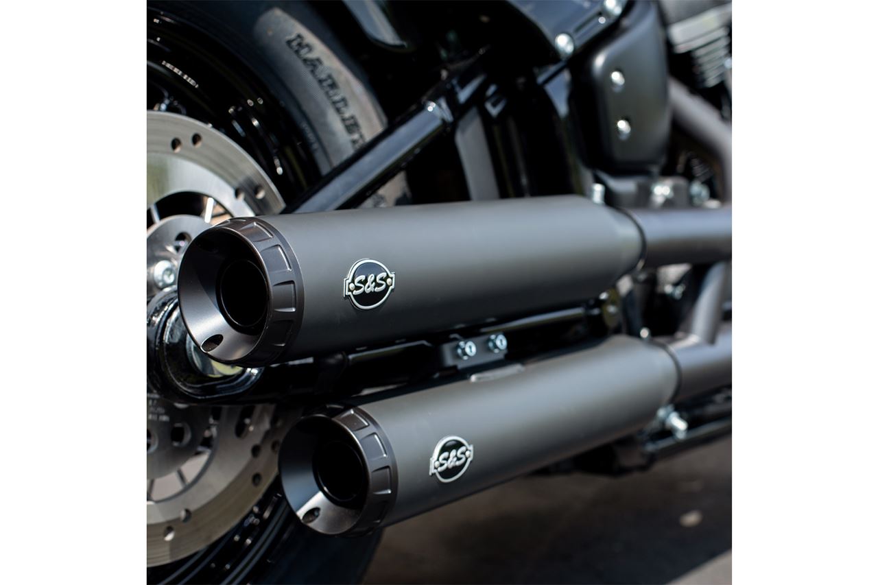 Grand National Slip-Ons M8 Black Softail